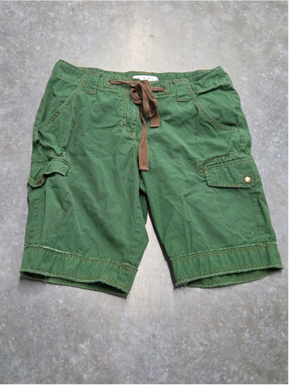 CAbi Olive Green Cargo Shorts Drawcord Cotton Gorpcore Y2k Size 8
